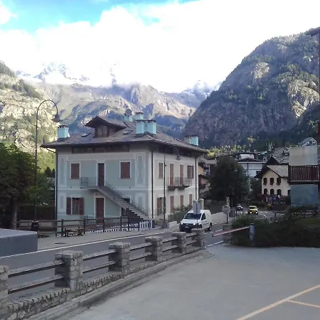 Apartamento Mansarda Alpina Di Charme A Casa Sincero
